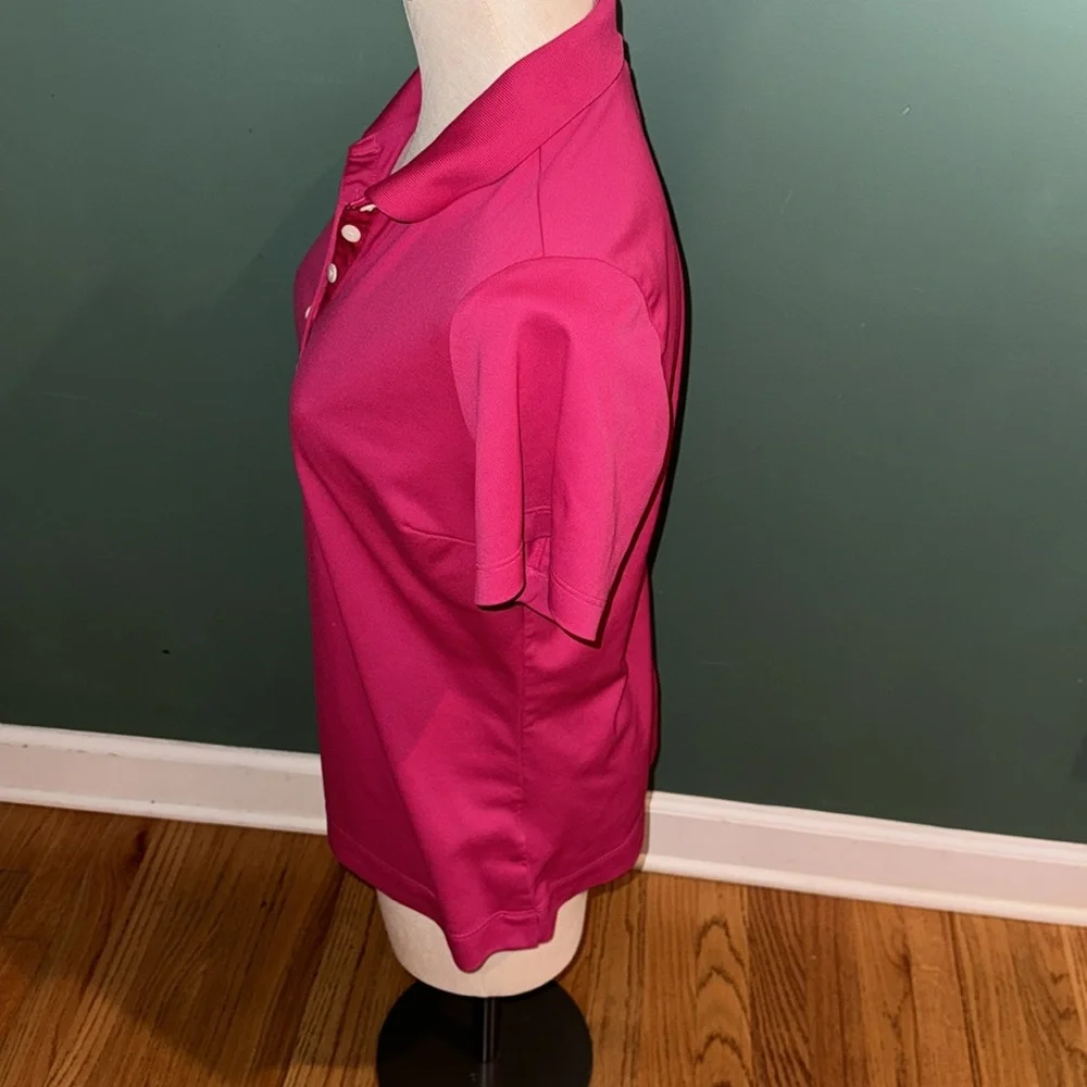 Women’s Nike golf tour performance pink collared shirt.  SZ L‎